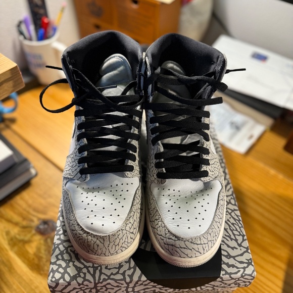 BRAND NEW - WORN A FEW TIMES M 10.5 - AIR JORDAN 1 RETRO HIGH OG - ELEPHANT PRNT